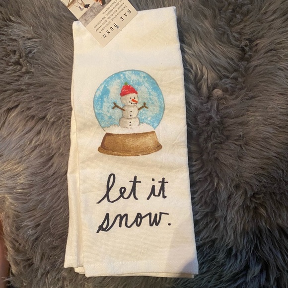 Rae Dunn set of 2 Christmas towels - Picture 1 of 4